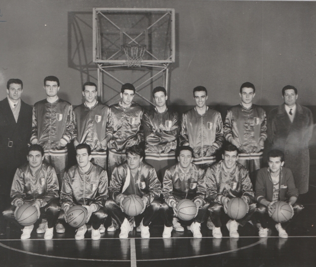 Formazione dell'All'Onestà con Romano Forastieri allenatore.